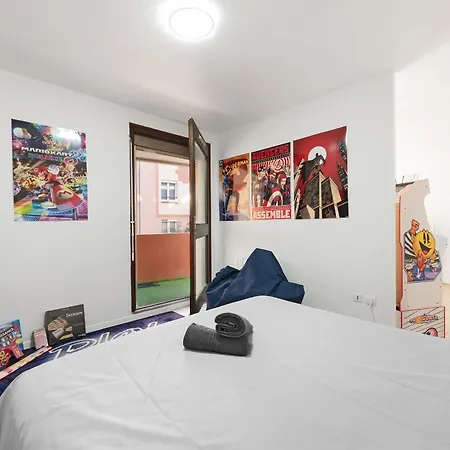 Gaming Flat A Centre Avec Parking Gratuit דירה