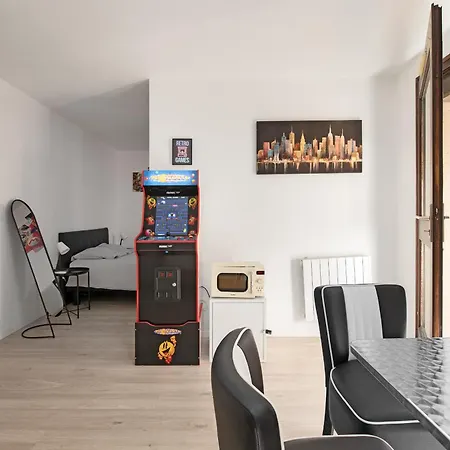 Apartment Gaming Flat A Centre Avec Parking Gratuit *